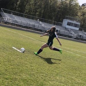 Meet your Posher, Faith